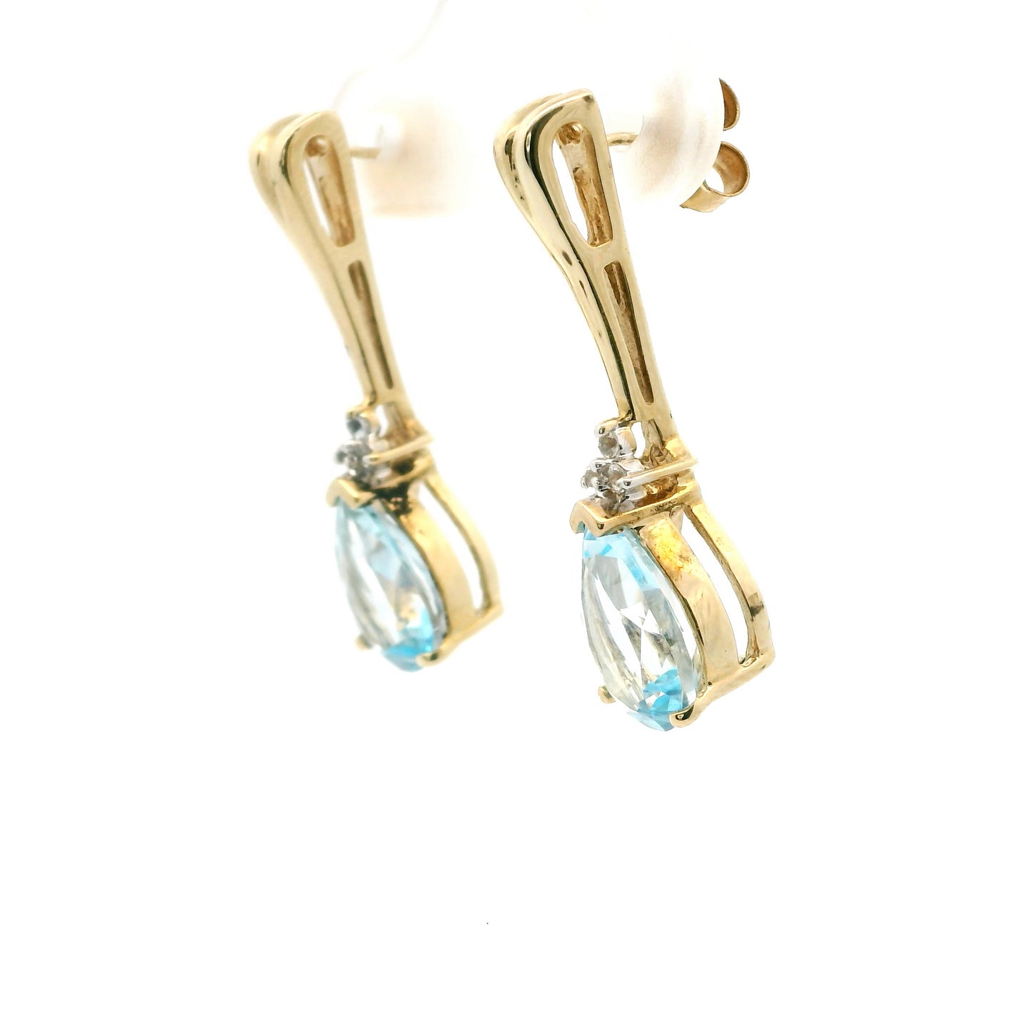 Lost in Your Eyes Dangle Earrings 0631408