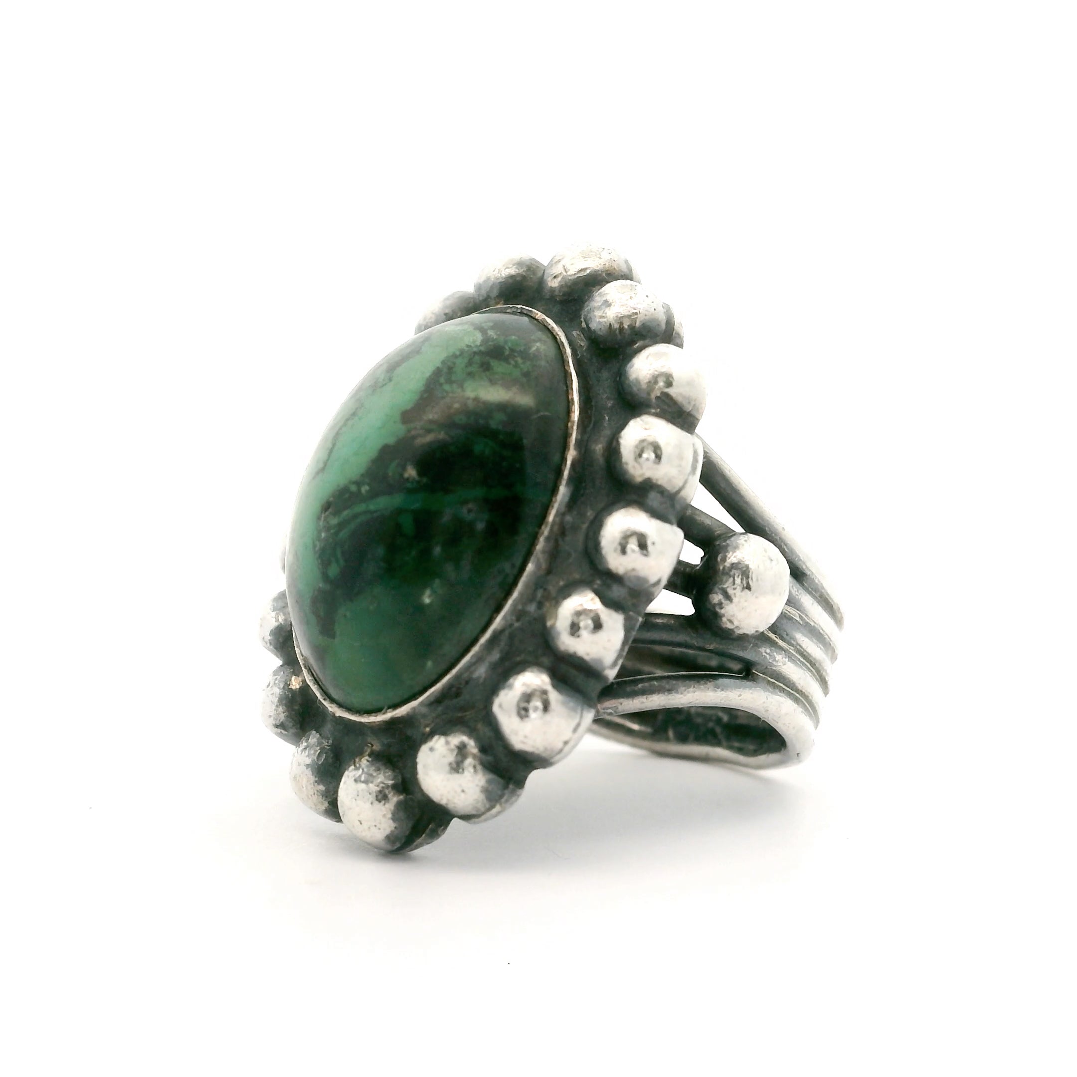 Green Shield Ring Size 4.5 0632056