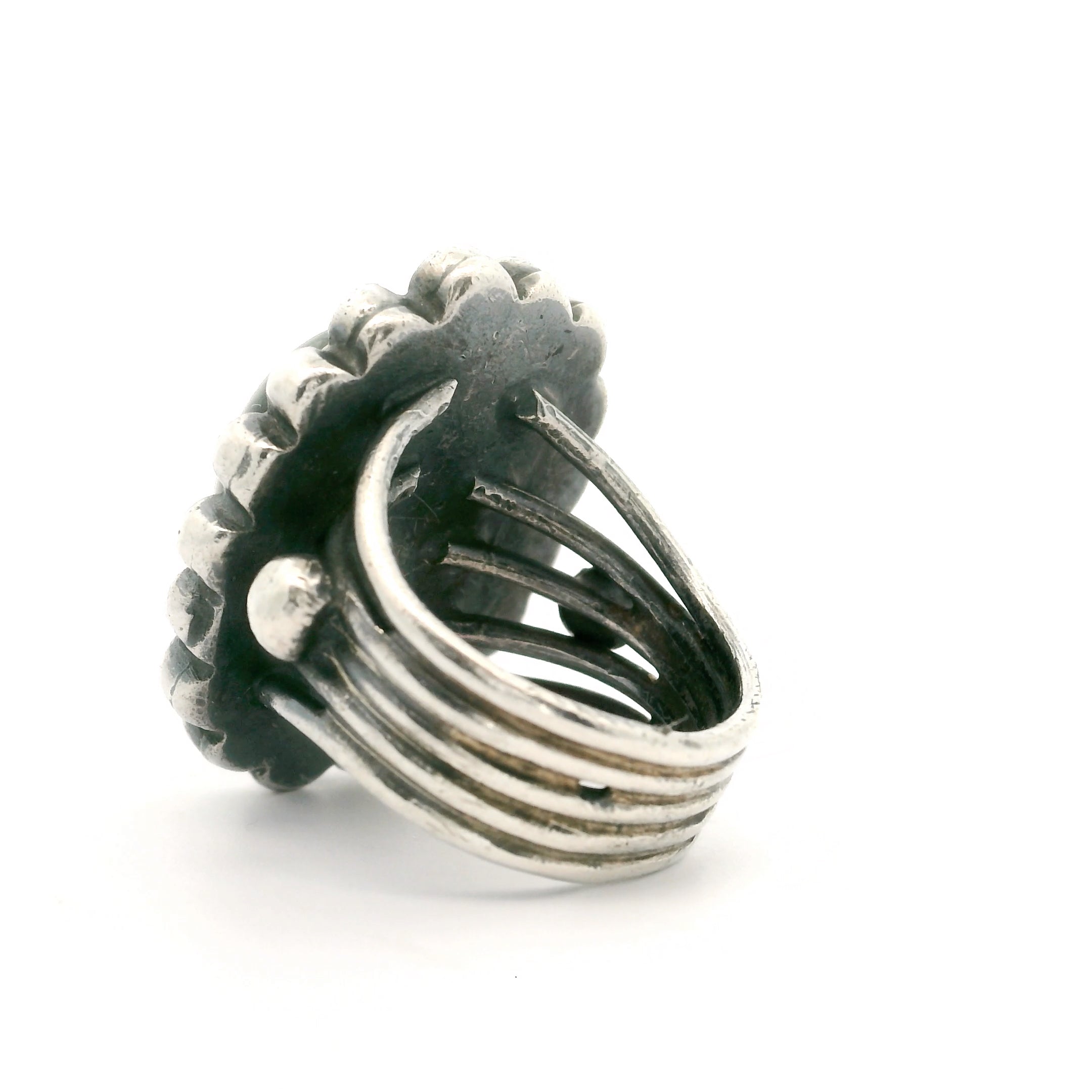 Green Shield Ring Size 4.5 0632056