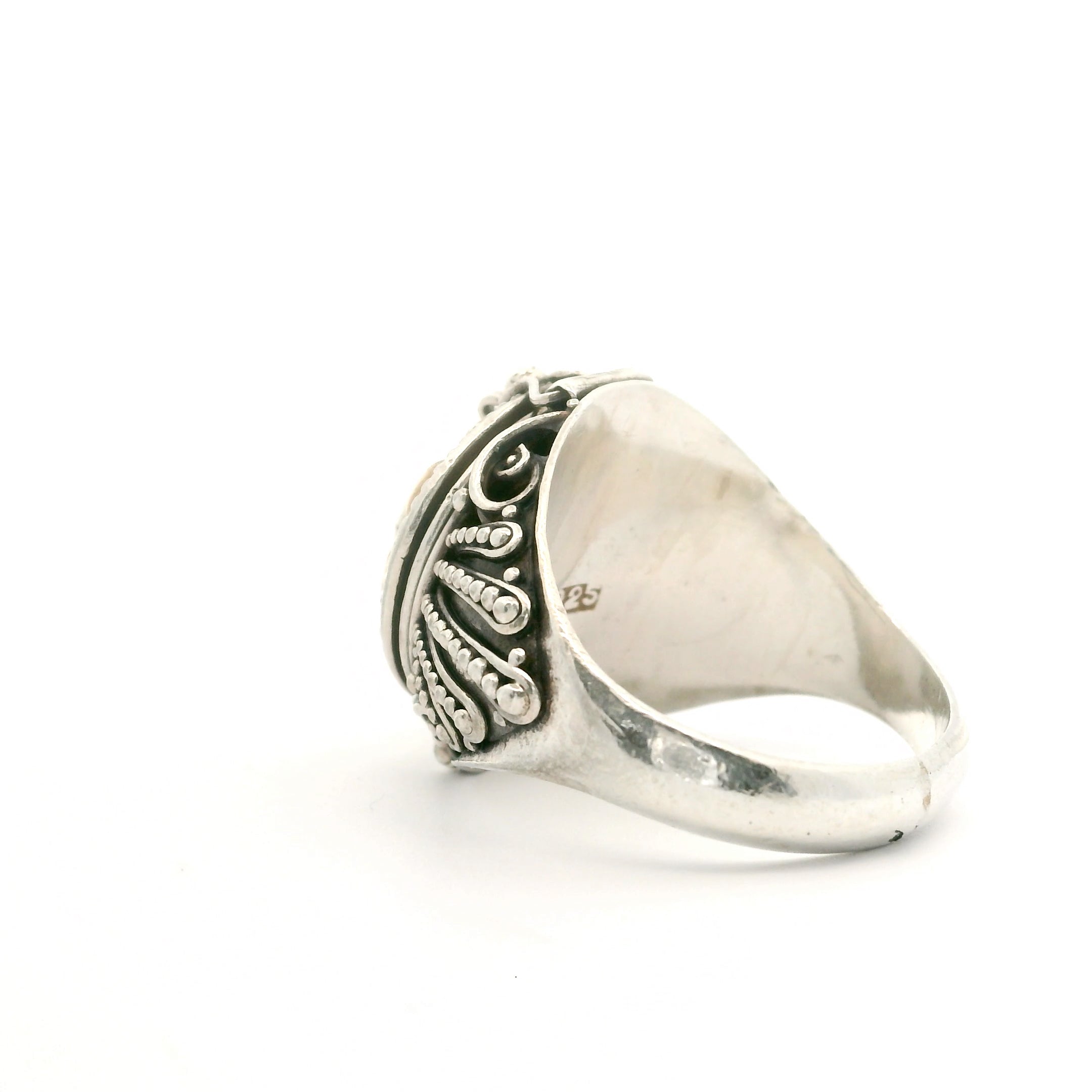 Secret Vault Ring Size 8.5 0632606