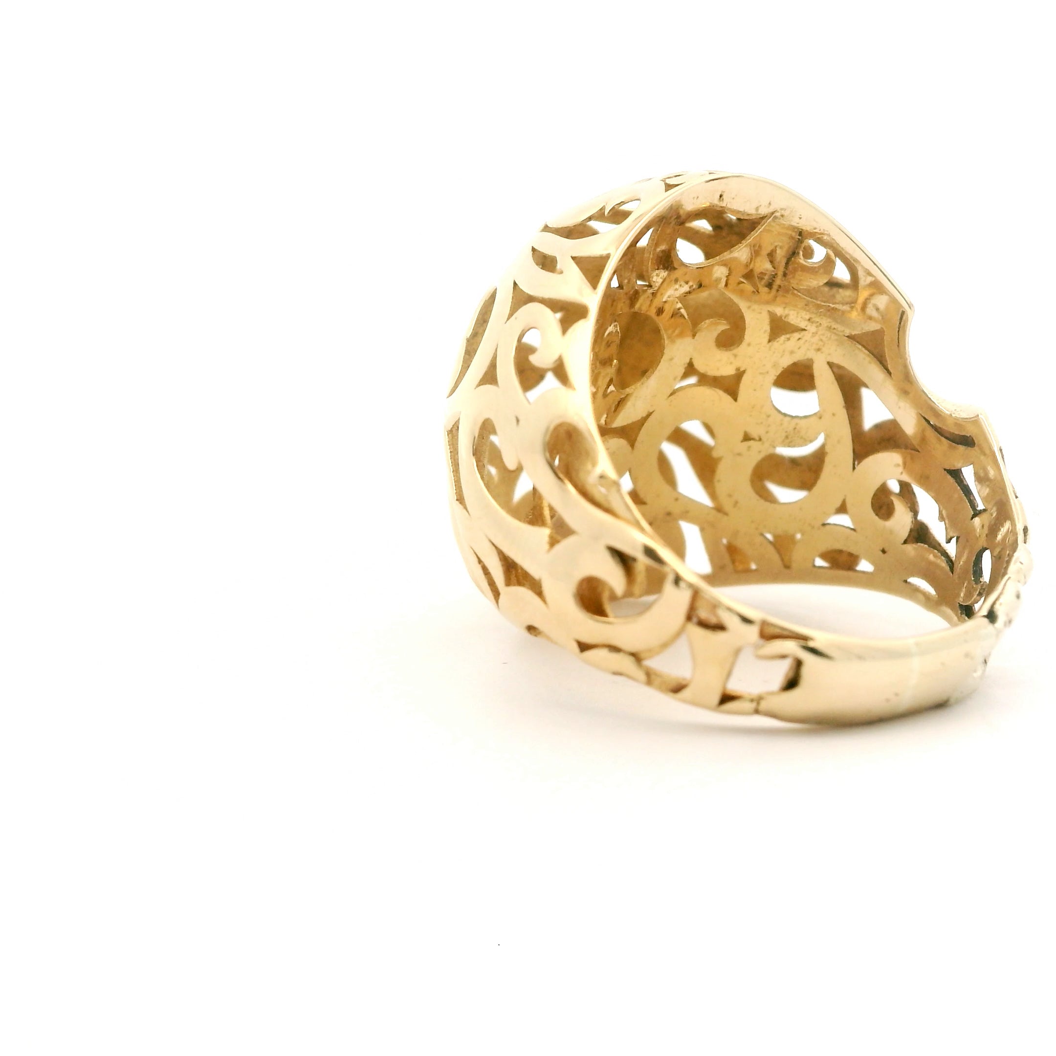 A Whole New World Golden Dome Ring Size 6.5 1024989