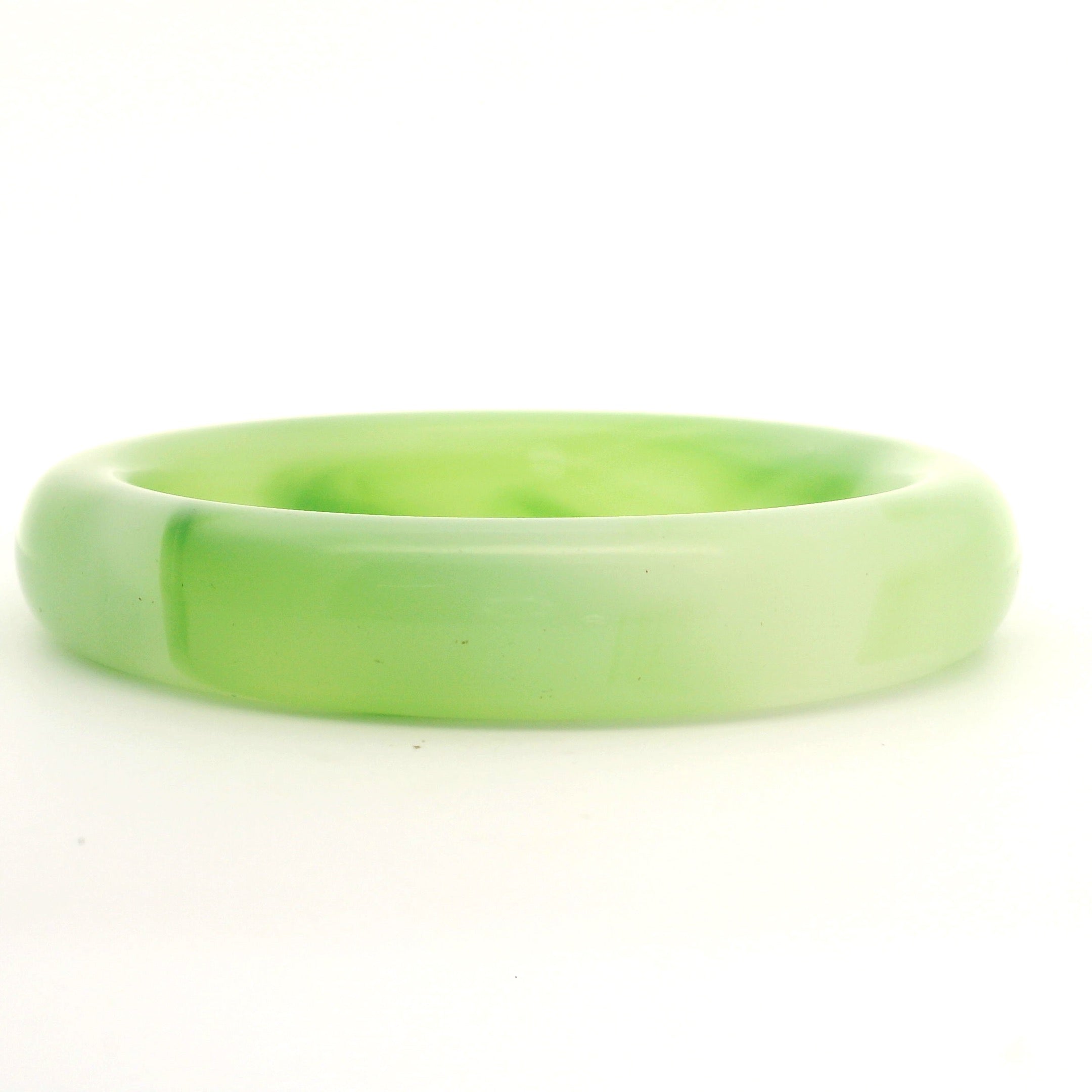Classic Jade Bangle 1220397