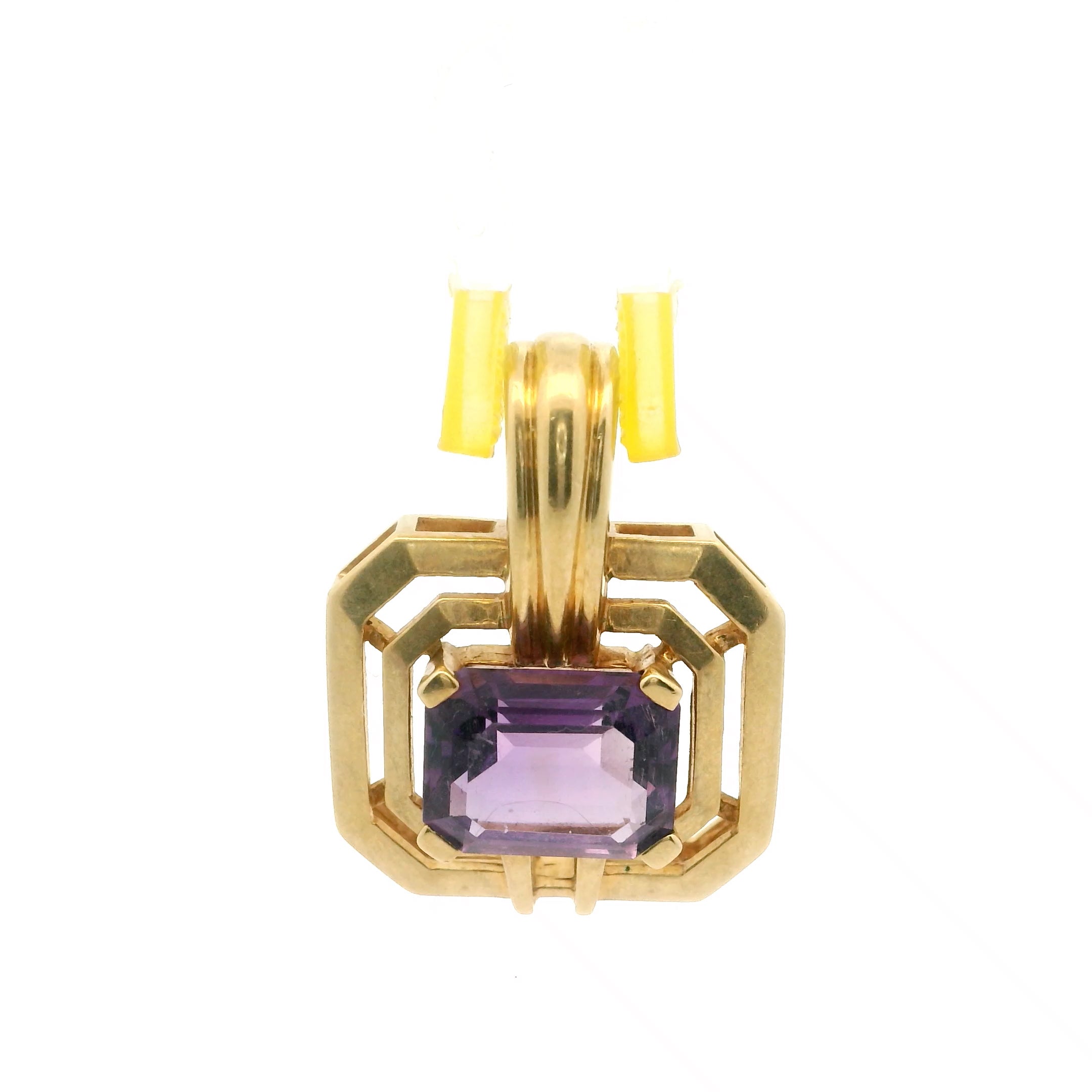Royal Status Pendant 1503365