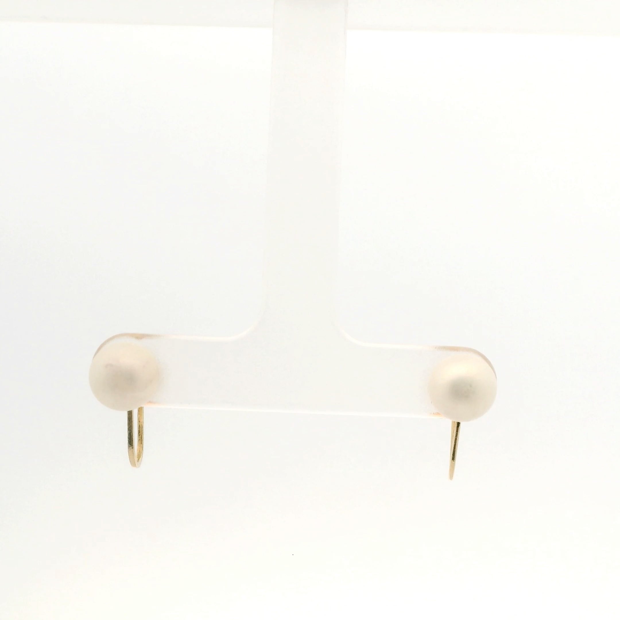 Vintage Style Pearl Screwback Earrings 1801465