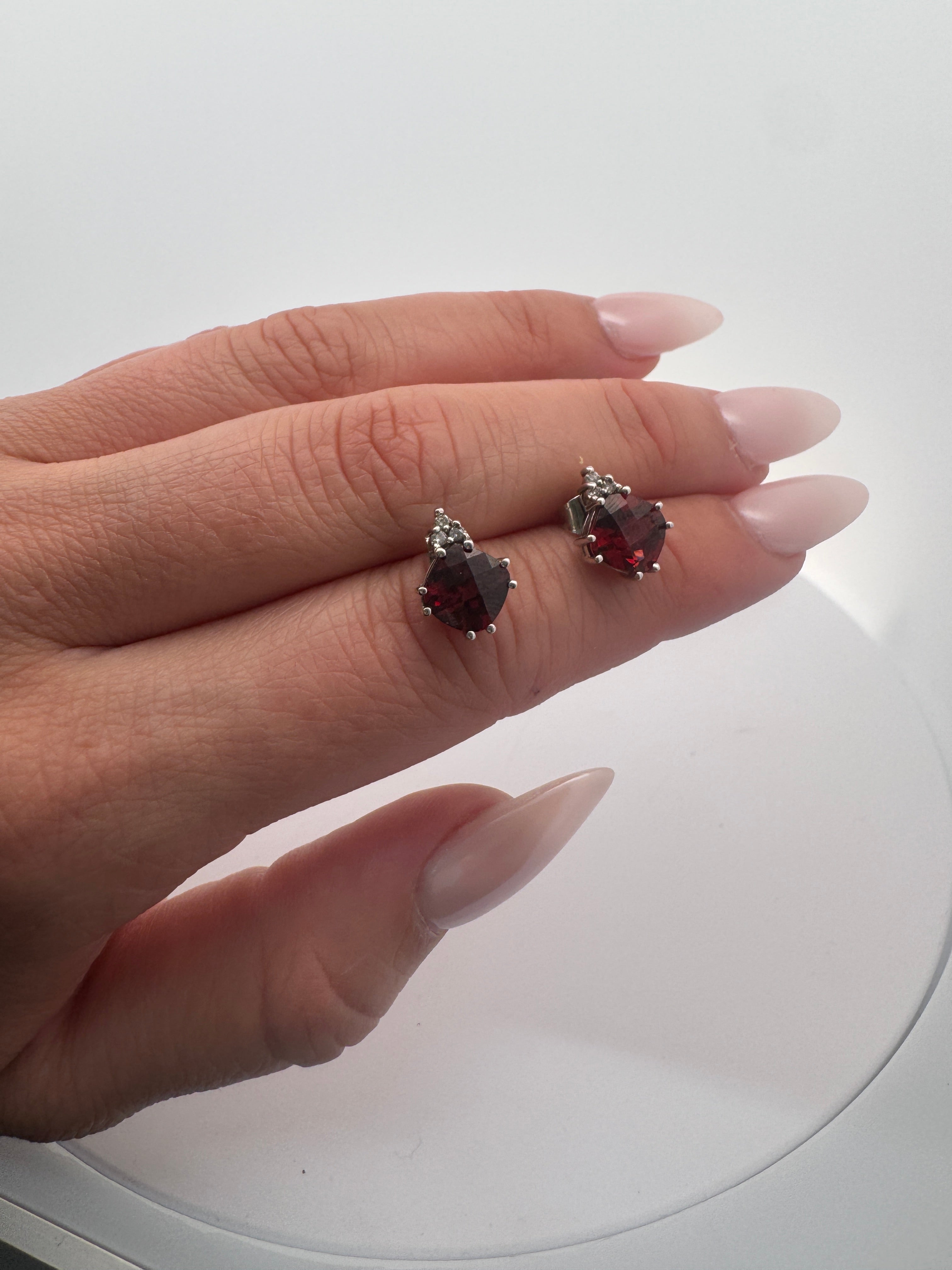 Red Blood Stud Earrings 0386901-8