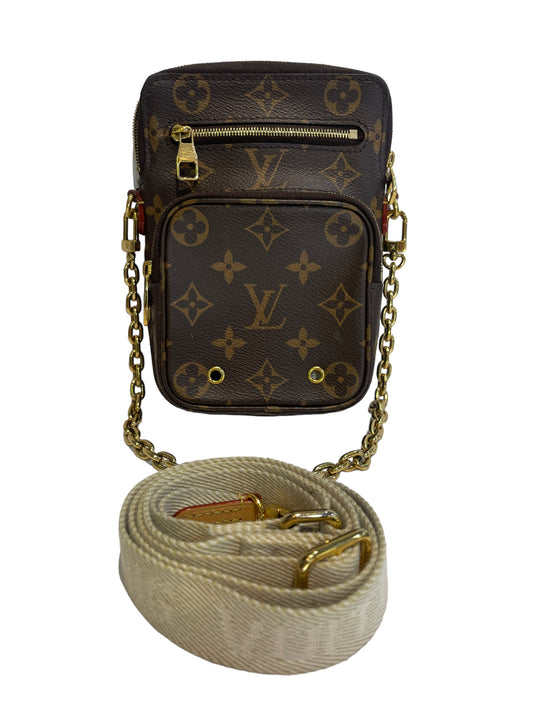 Louis Vuitton - Utility Phone Sleeve Bag in Monogram 1402464