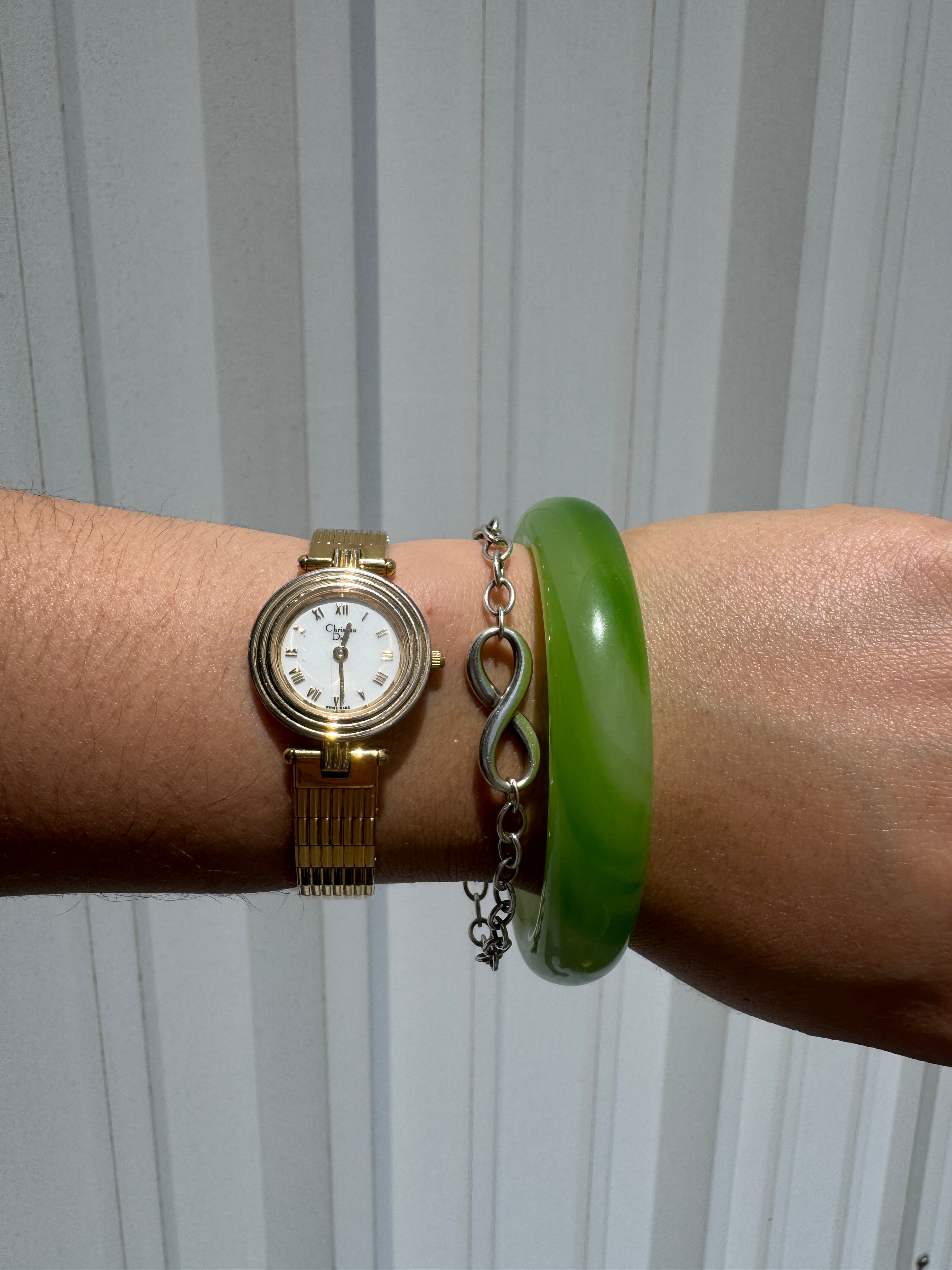 Classic Jade Bangle 1220397